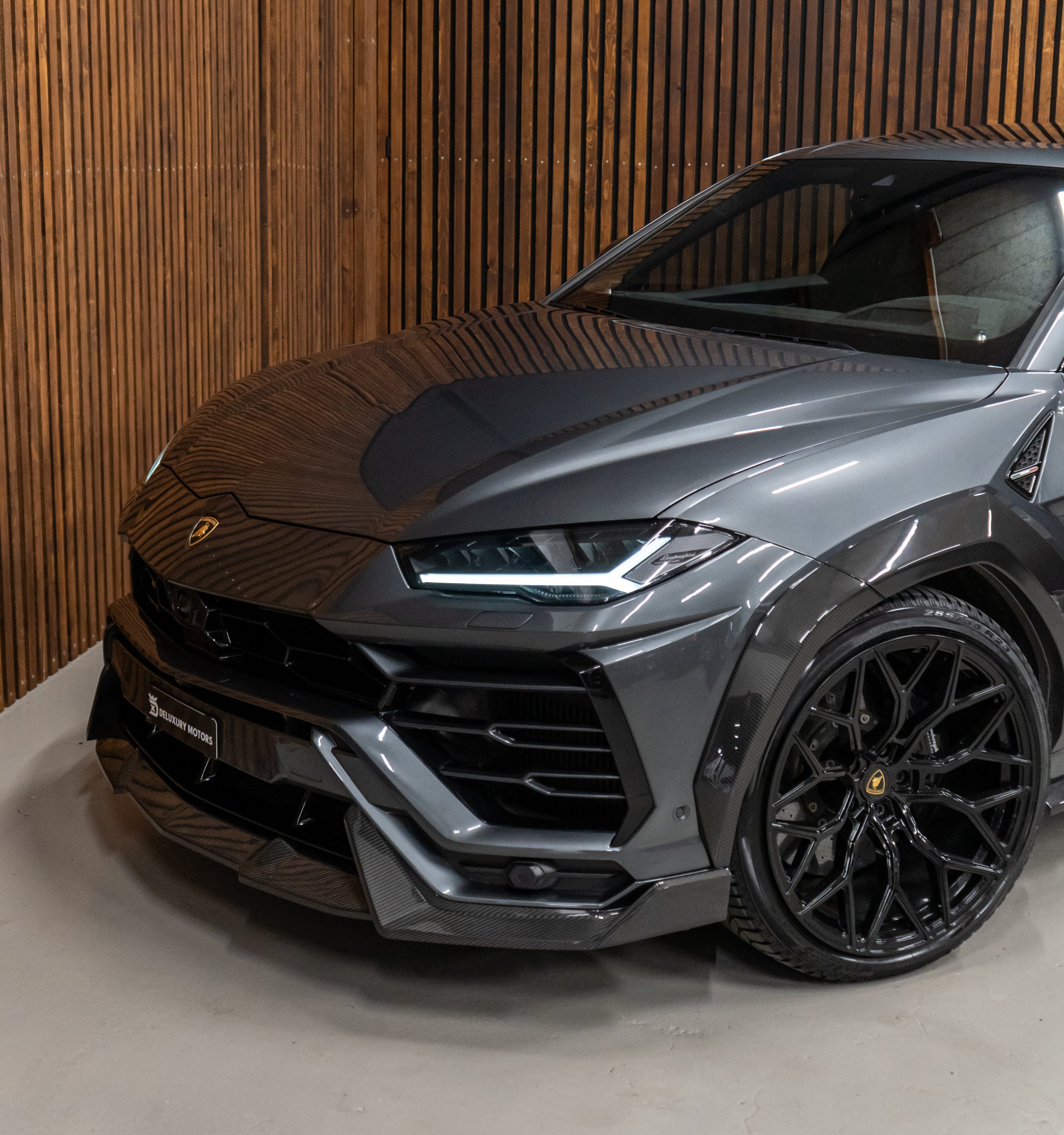Lamborghini Urus Carbon Frontlippe - CT Design | DTC Gutachten
