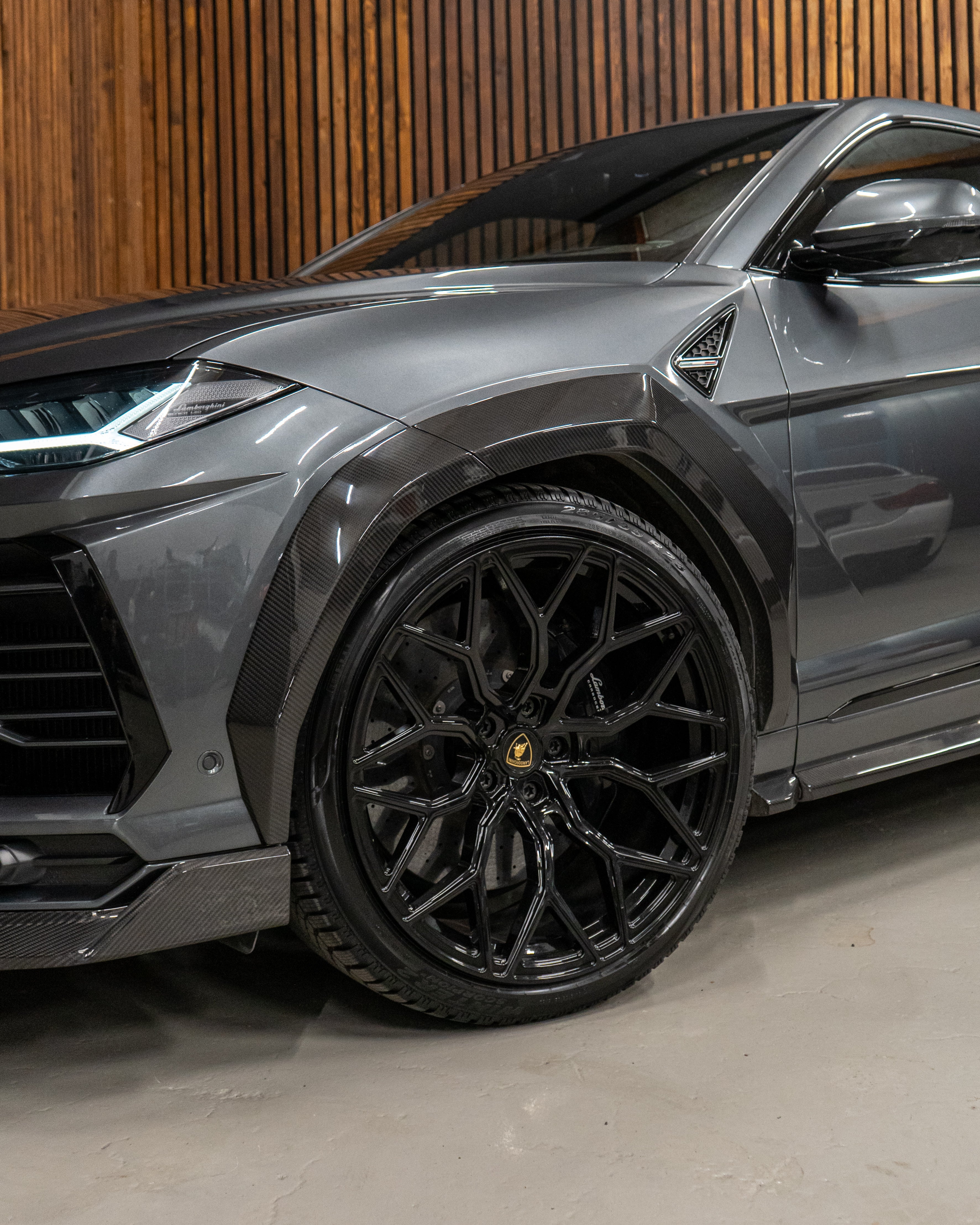 Lamborghini Urus Carbon Kotflügelverbreiterungen - CT Design