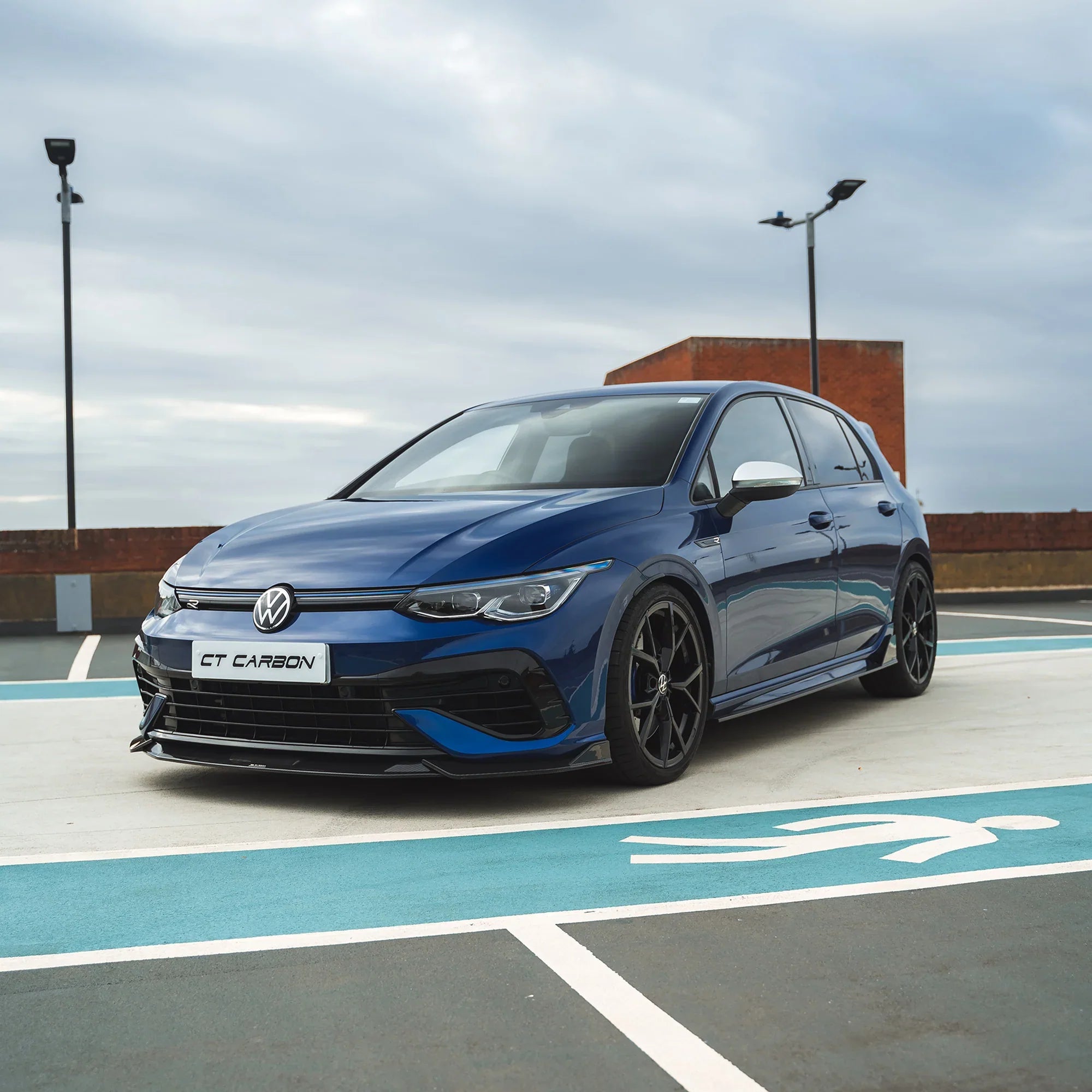VW GOLF 8R Carbon Frontlippe - CT Design | DTC Gutachten