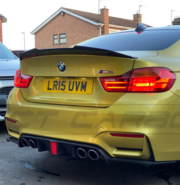 BMW M3/M4 F8x Carbon Diffusor DTM Style mit licht - CT Design