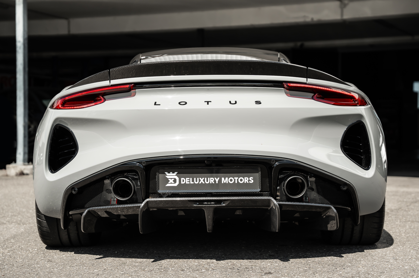 Lotus Emira Carbon Kit | DTC Gutachten